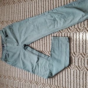 BDG urban outfitters 26 mom high rise in faded green color